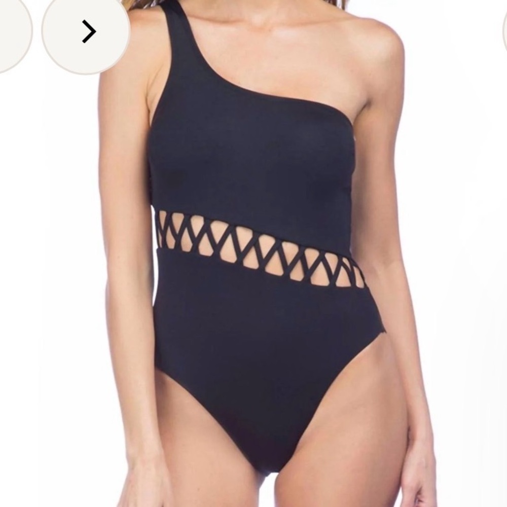 Kenneth Cole Elegant Black Swimwear